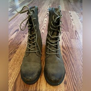 Pierre Dumas Women's brown boots